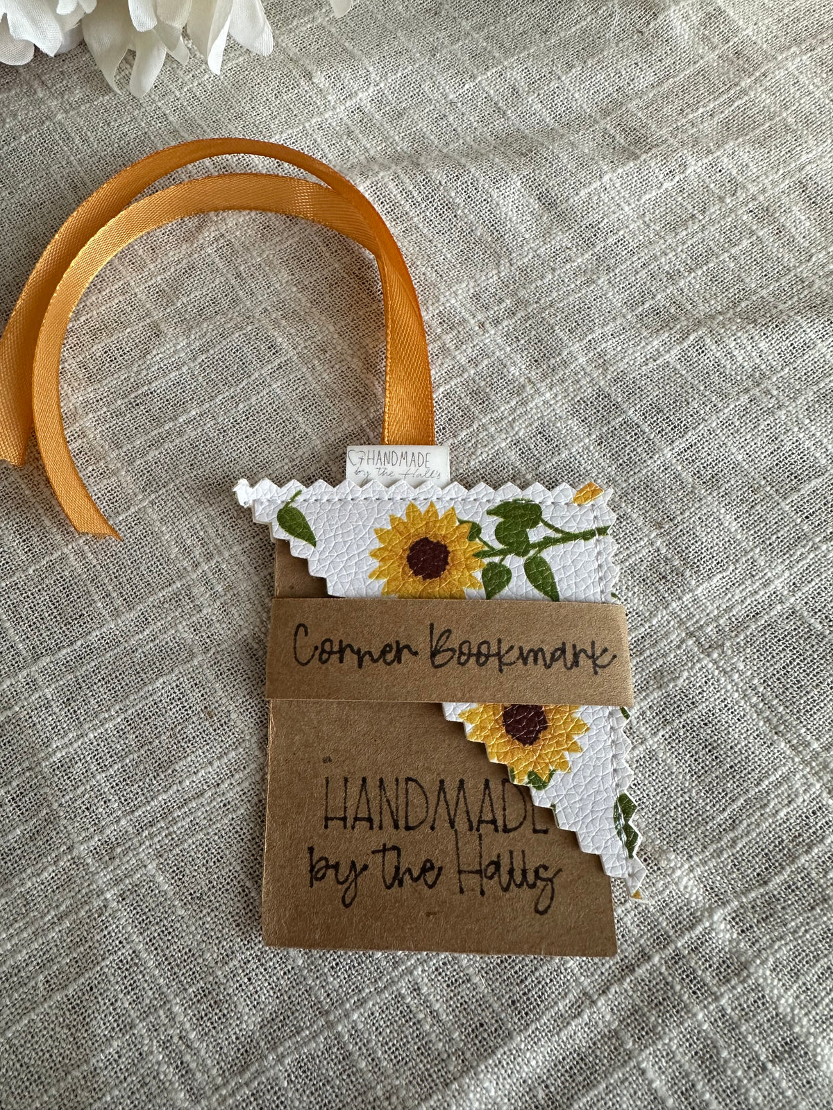 Handcrafted Floral Faux Leather Corner Bookmark – Stitched Page Marker